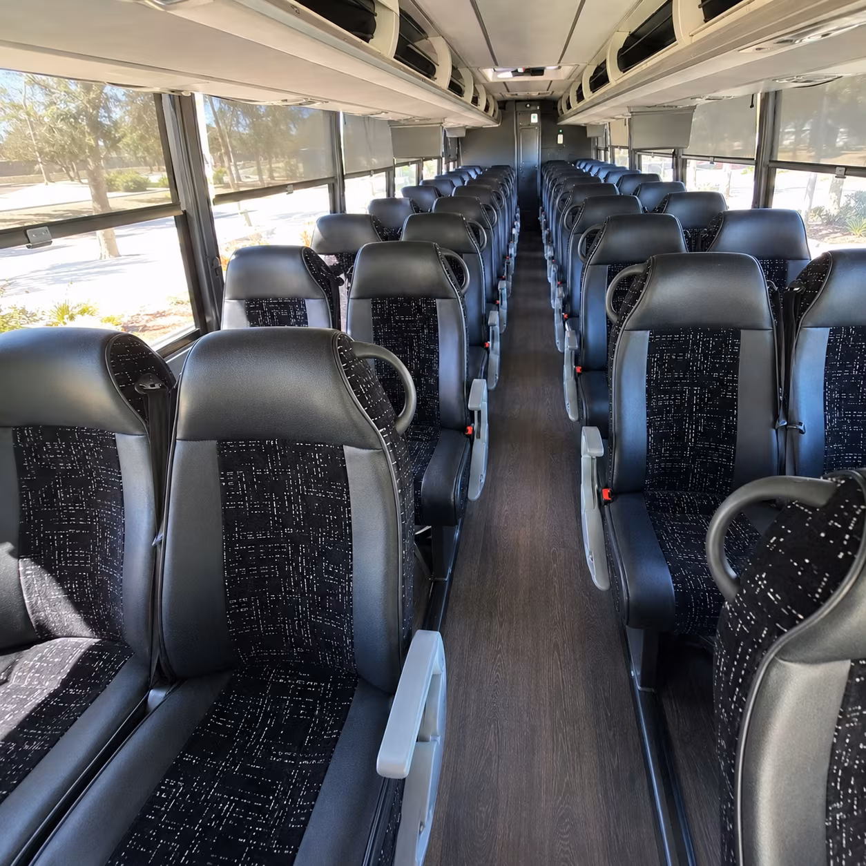 hampton charter bus rentals for airport transfers