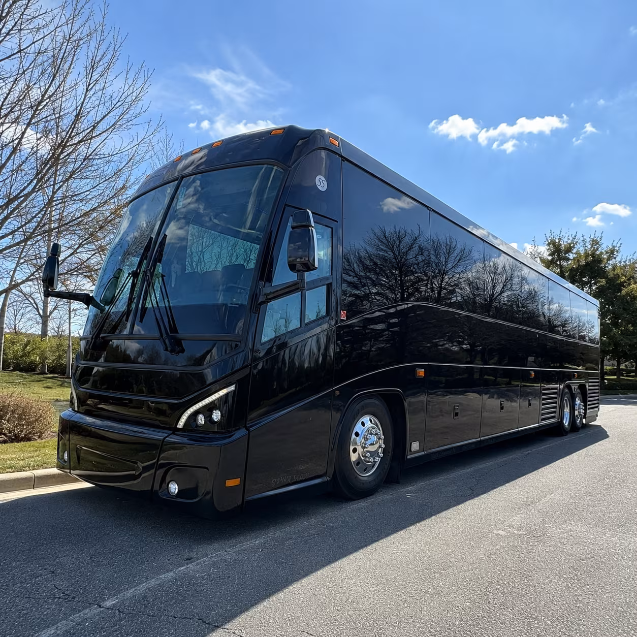 hampton long distance charter buses for multi day group trips