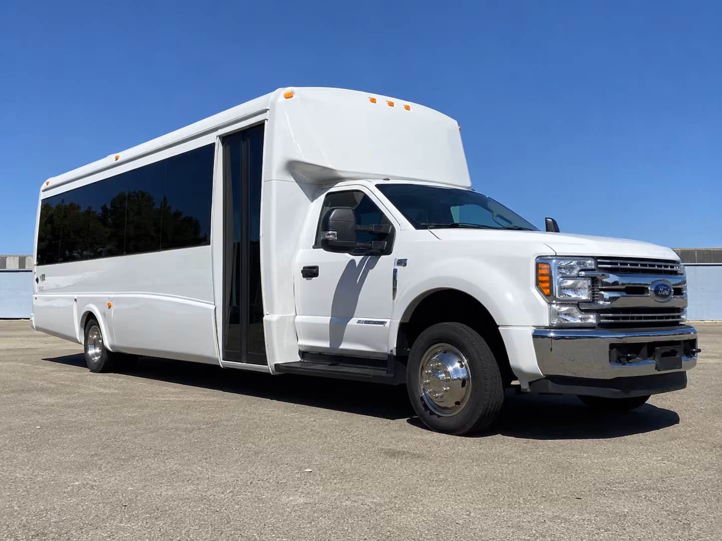 norfolk sleek charter bus rentals for norfolk corporate retreats