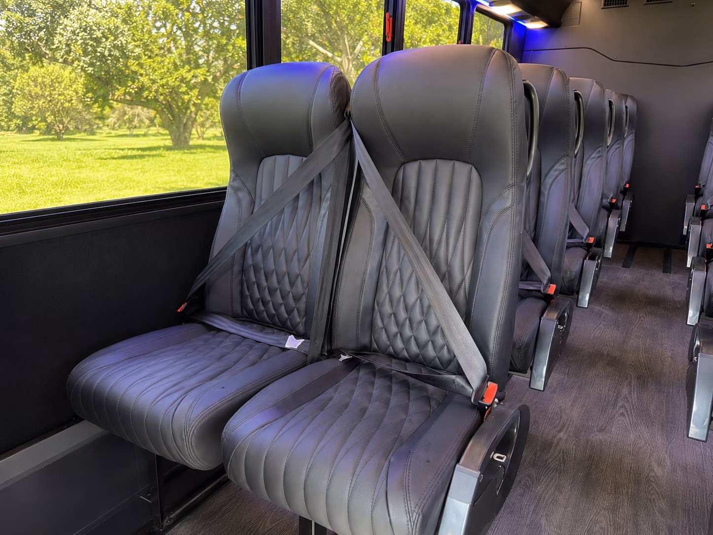 williamsburg wedding reception shuttle bus rentals in williamsburg